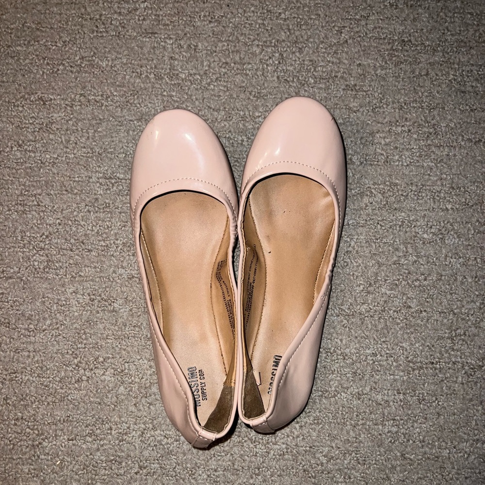Dress shoes